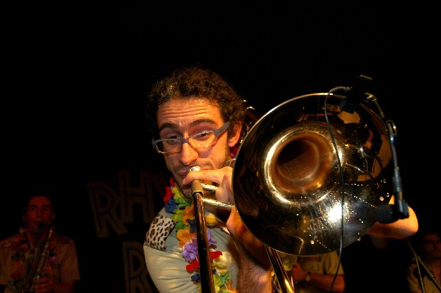 min 2005 11 27 riot 745
